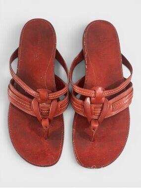 712 10/$50🏄🏻‍♀️ Aerosoles What’s What Red Leather Sandals